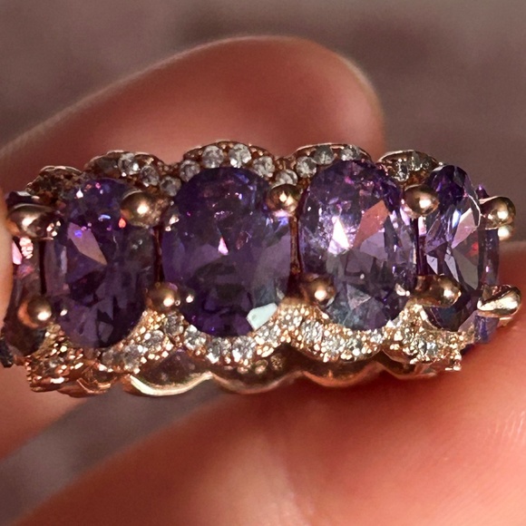 FREE SHIPPING 💍🩷Amethyst Ring🩷 💍 - Picture 1 of 3